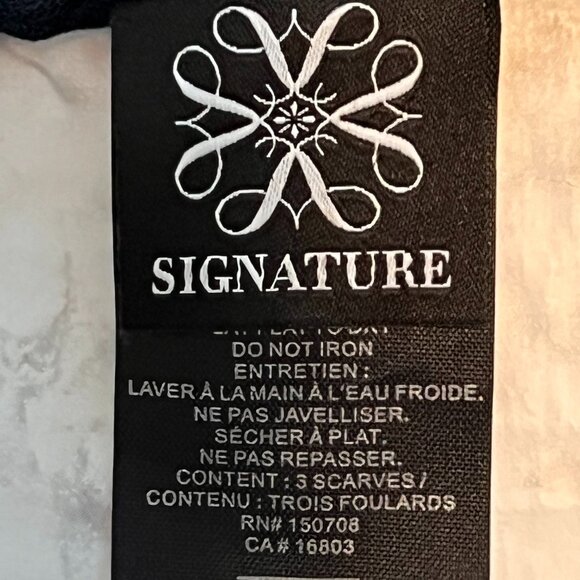 Ladies Signature Scarf Blue - Picture 2 of 4